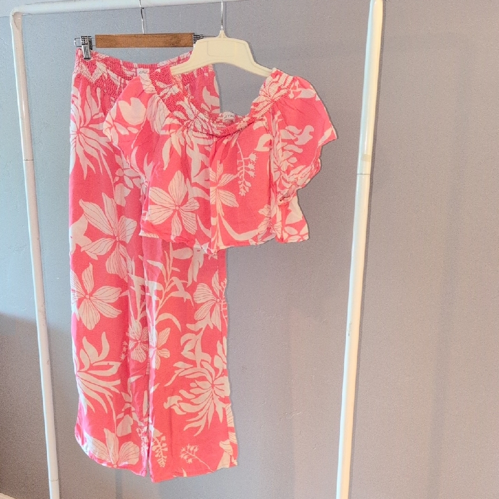 Kiwi & Punch Size Large Two-piece Hawaiian Printed Set